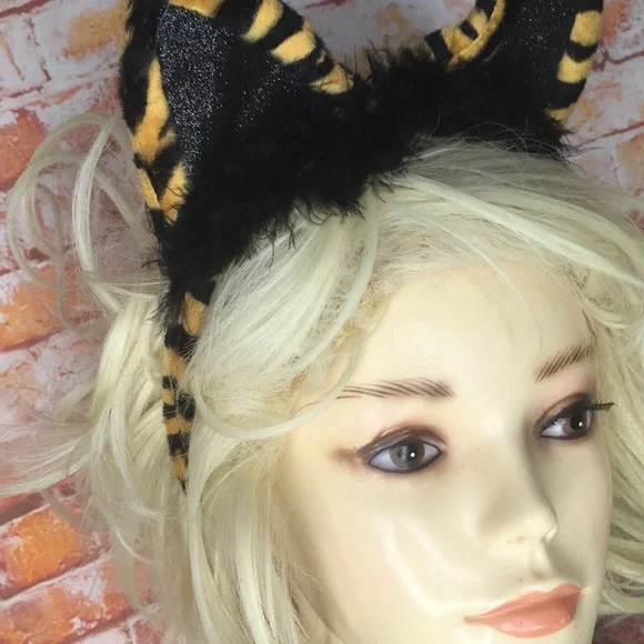 Tiger Print Three Piece Cat Haloween Costume Set - Picture 2 of 6